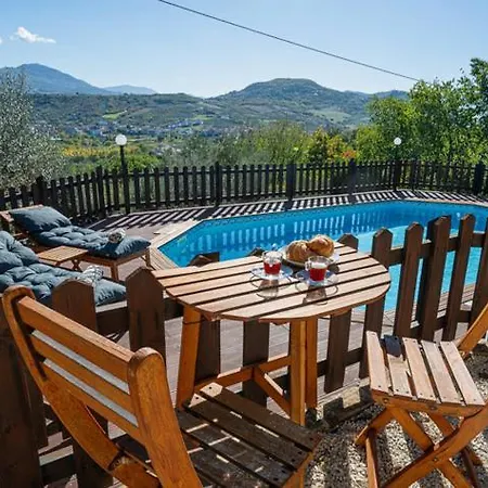 Casa de Férias Casa Foelas The Garden Casoli (Abruzzo)