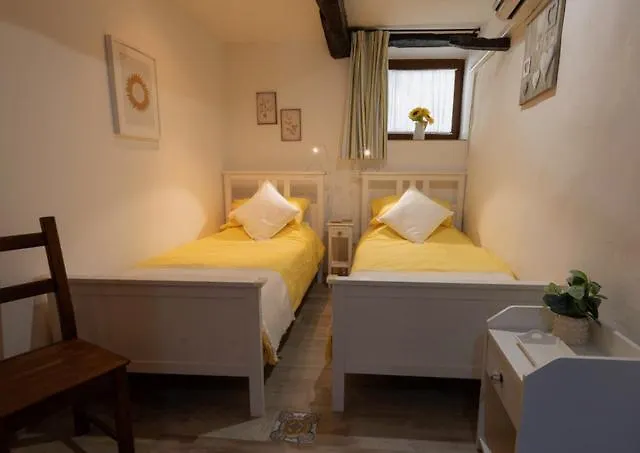 Casa Foelas The Garden * Casoli (Abruzzo)