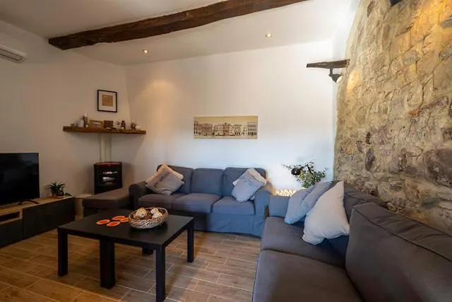 Casa Foelas The Garden * Casoli (Abruzzo)